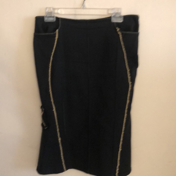 Skirt. - Picture 7 of 7